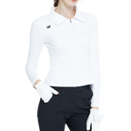 長袖の白いカーディガン